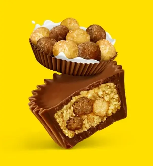 Цукерки Reese's Milk Chocolate Peanut Butter Stuffed With Peanuts Crunchy Miniature Cups 272 г - фото 3