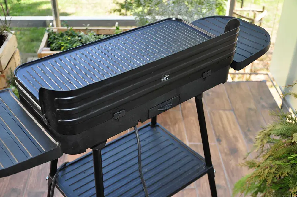 Электрический гриль барбекю с подставкой и боковыми полками Silver Crest SEGS 2200 A1 - фото 8