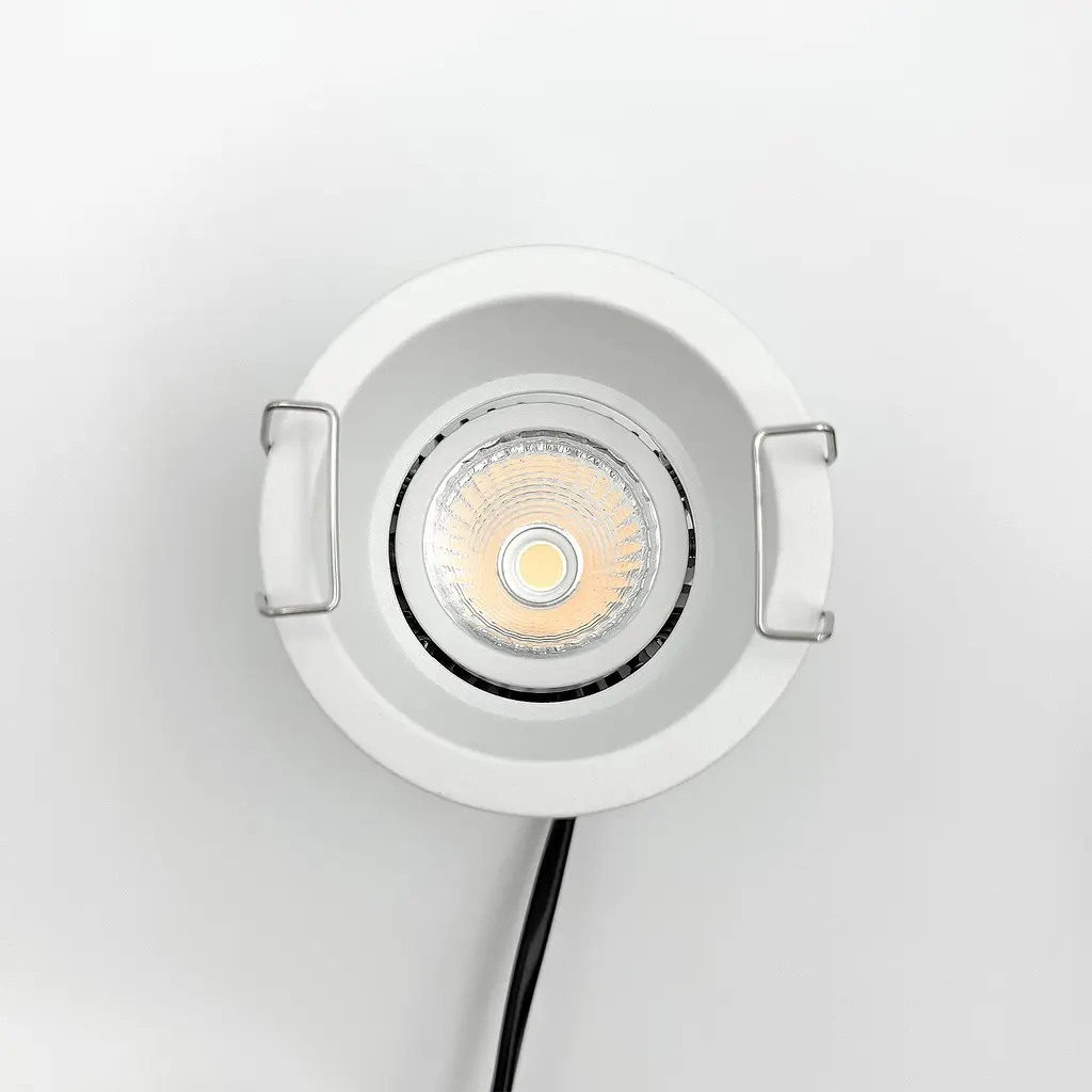 Точечный светильник Skarlat RSL74W005-2 7W WH 4000K - фото 3