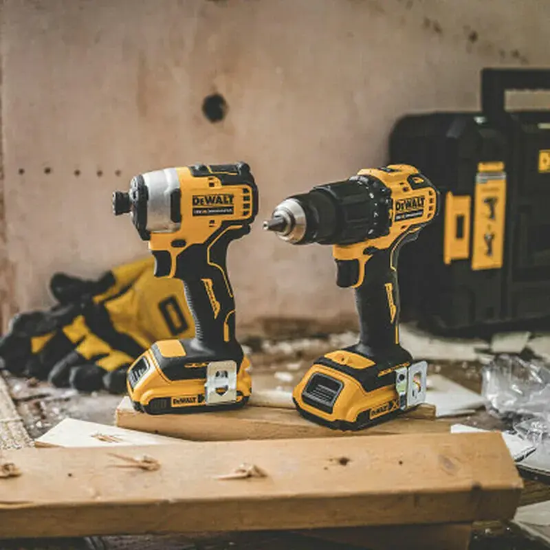 Набір електроіструментів DeWALT 2 од. 18 В XR Li-lon, вага 5.9 кг, кейс TSTAK, 2 АКБ та ЗП (DCK2062D2T) - фото 3
