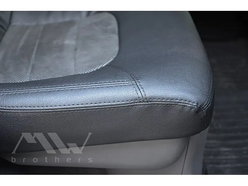 Авточохли модельні MW Brothers для Toyota Land Cruiser 200 c 2007 - фото 4