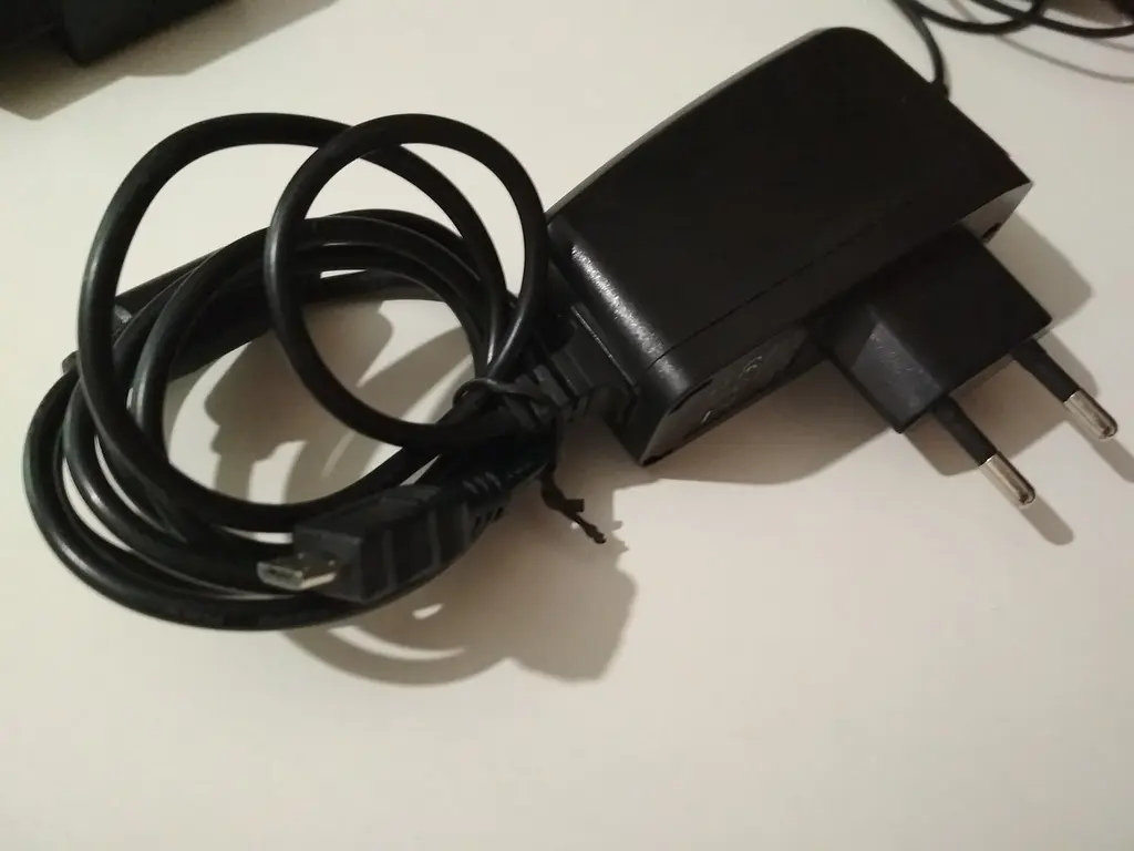 Мережевий зарядний для планшета Asus T100TA 5 V 2 A конектор microUSB - фото 7