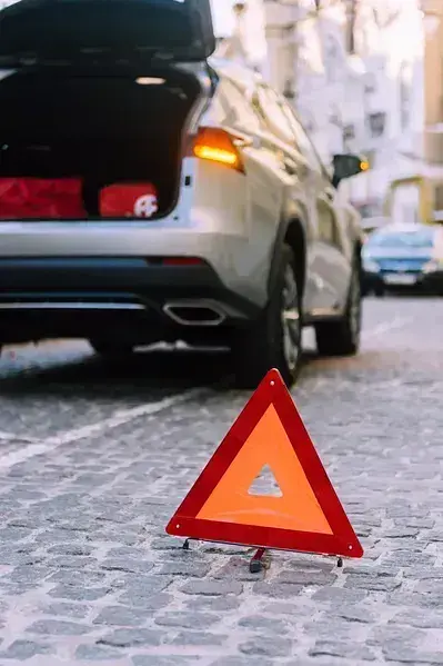 Набір технічної допомоги з вогнегасником ВП-1 Економічний (ВП-1+Знак+Аптечка+Жилет) - фото 6