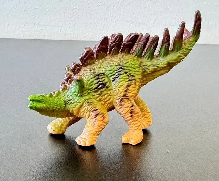 Фігурка Кентозавр з блакитними очима, Dino Toys, полімерна - фото 2