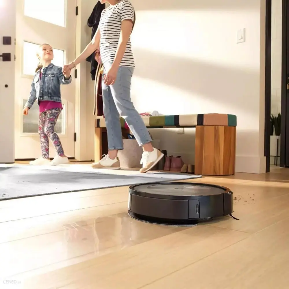 Робот-пылесос с влажной уборкой iRobot Roomba Combo j5+ - фото 10