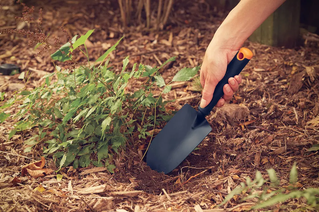 Набір садових інструментів Fiskars Ergo: Совок, Совок для розсади та Культиватор - фото 10