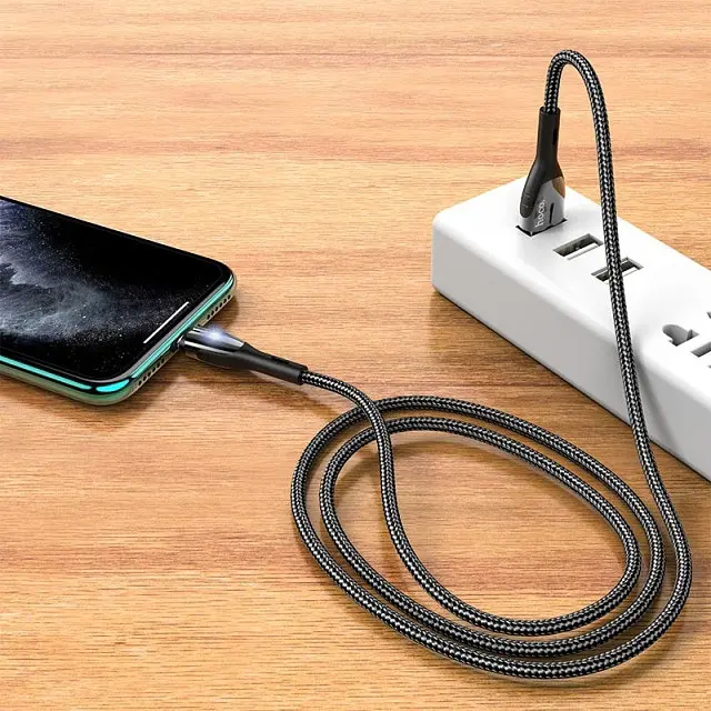 Кабель Hoco U89 Pisces Cable USB to Lightning 2,4A 1,2m Black - фото 2