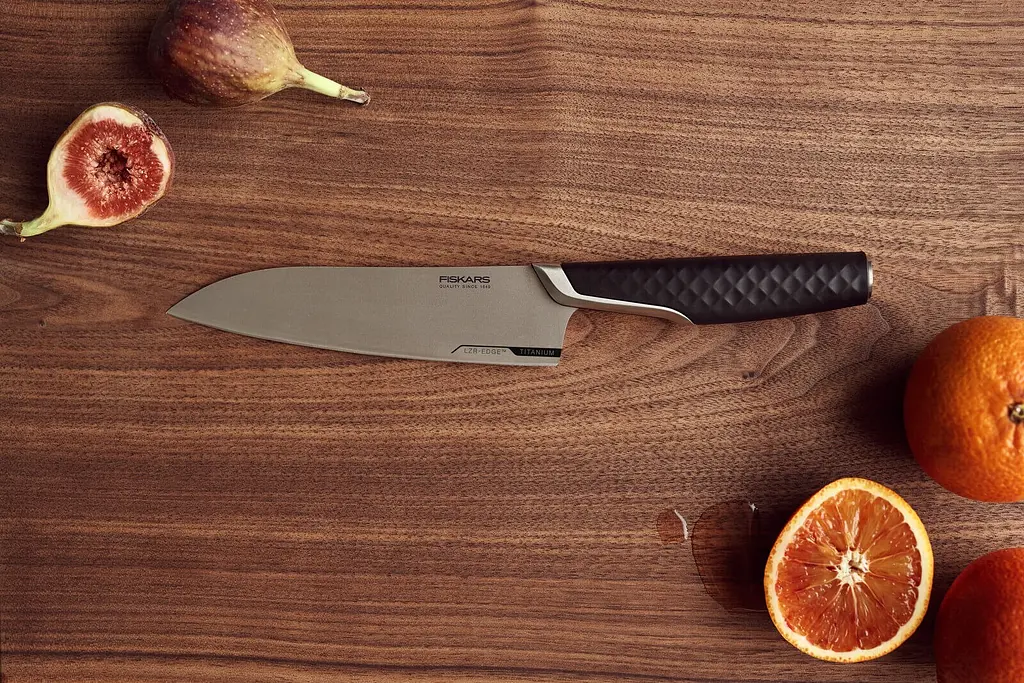 Ніж для овочів Fiskars Titanium (1027297) - фото 5