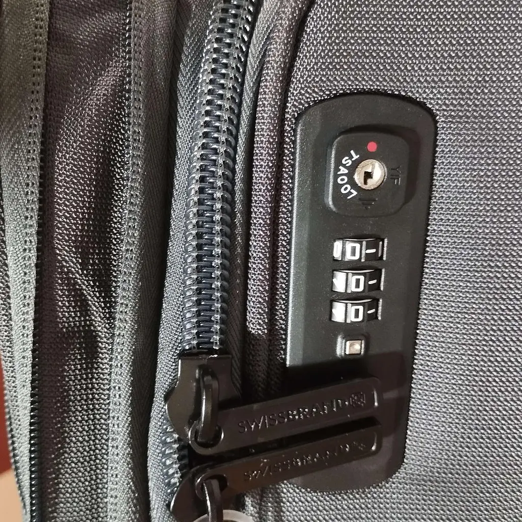 Валіза Swissbrand Celtic (S) Dark Grey (SWB_LSCEL803S), Темно-сірий, Темно-сірий - фото 4