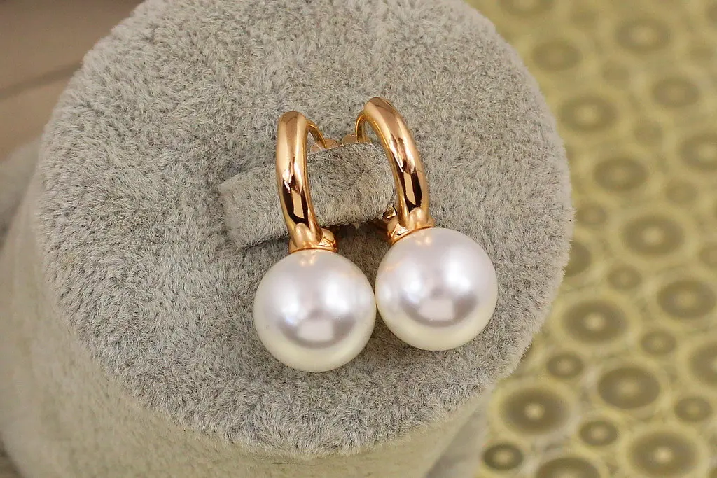 Сережки Xuping Jewelry страйт колечко з перлиною 12 мм 2,5 см золотисті