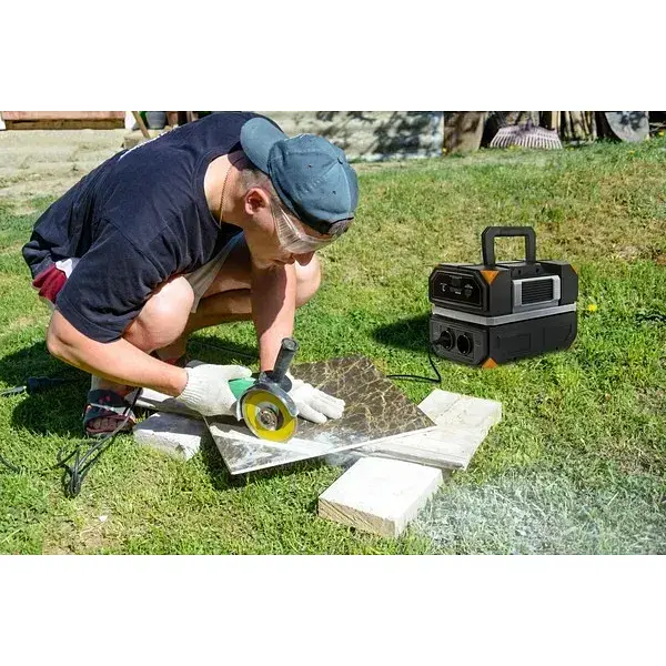 Портативная зарядная станция Technaxx 600W Powerstation TX-202 - фото 9