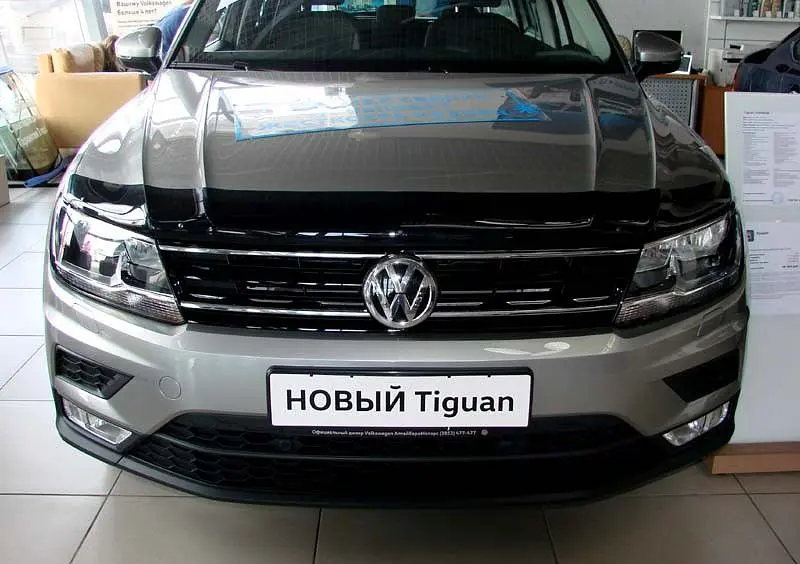 Дефлектор капоту мухобійка Volkswagen TIGUAN 2016- - фото 2