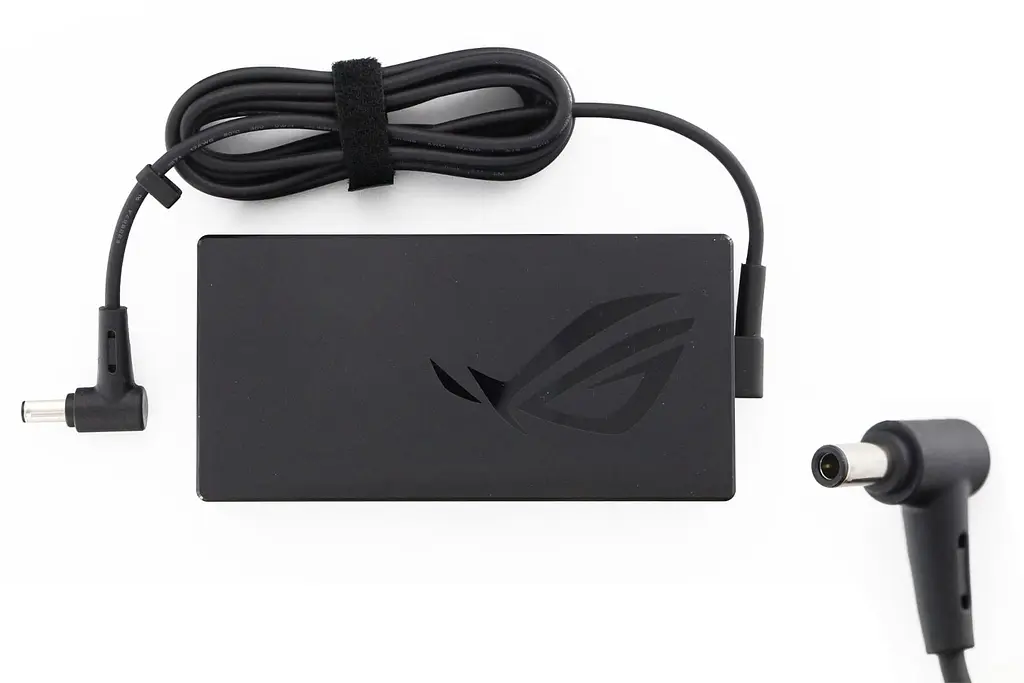 Блок живлення (зарядка) для ноутбука Asus Zephyrus ROG Strix 150W (20V 7.5A 6,0ммx3,7мм) A18-150P1A [ROG Design] від Asus, 150W, 20V, 7.5A, 6,0ммx3,7мм - фото 5