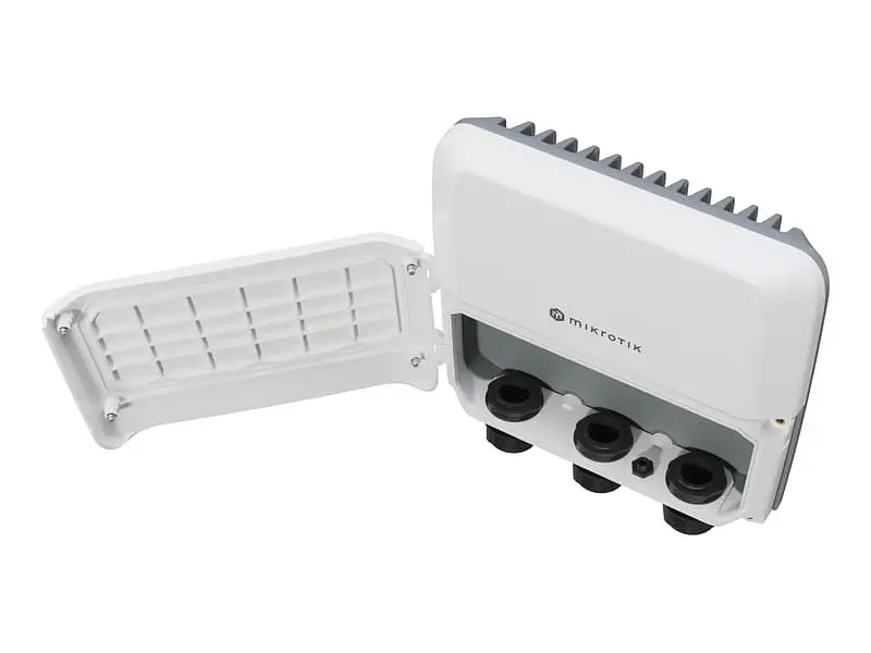 Маршрутизатор MikroTik RB5009UPr+S+OUT - фото 3