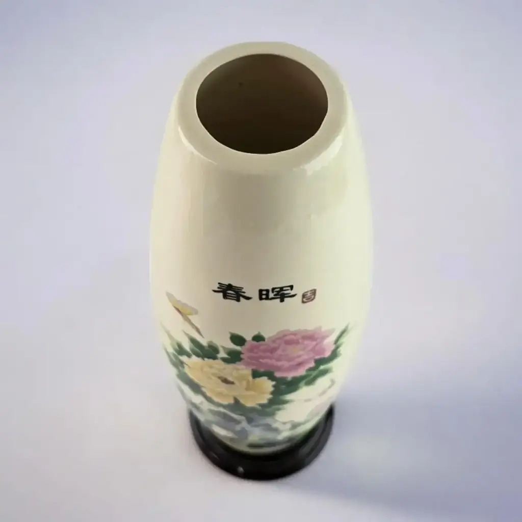 Ваза порцелянова на підставці Півонії 26х6.3х.6.3 см - фото 7