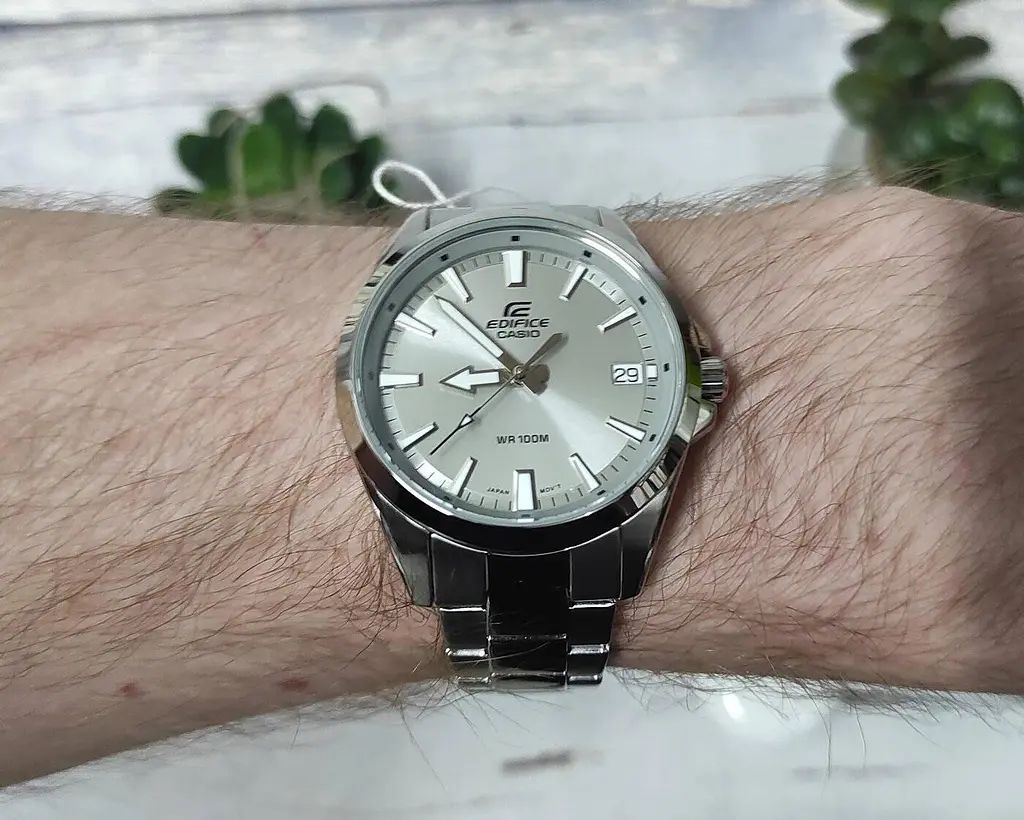 Годинник CASIO EFV-100D-8AVUEF - фото 2