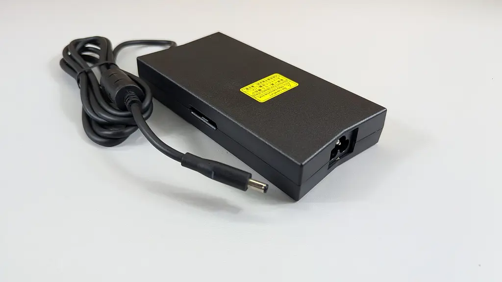 Блок живлення для ноутбука Dell Inspiron 7501 130W 19.5V 6.7A (BP65)