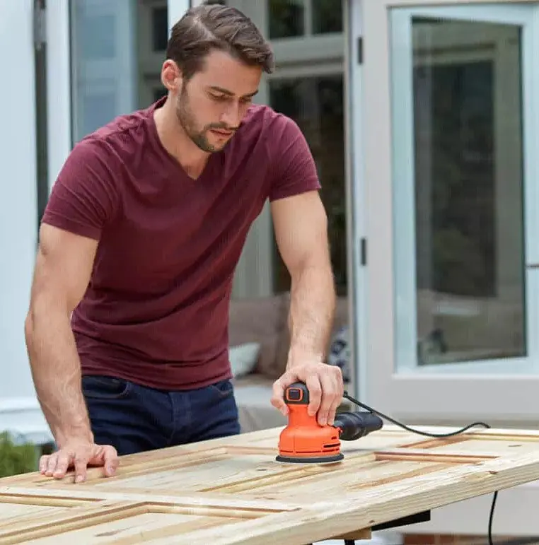Шлифмашина эксцентриковая сетевая Black&Decker BEW210 - фото 4
