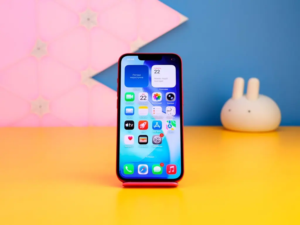 Смартфон Apple iPhone 13 128 ГБ червоний (MLPJ3) б/в [175071] - фото 2