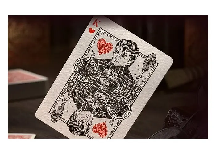 Карти гральні United States Playing Card Company Theory11 Harry Potter Gryffindor (red) (PC_T11HPG) - фото 3