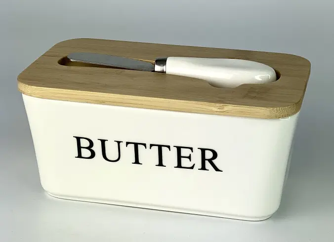 Маслянка з ножем "Butter" біла, 17,5x10,5x8 см - фото 3
