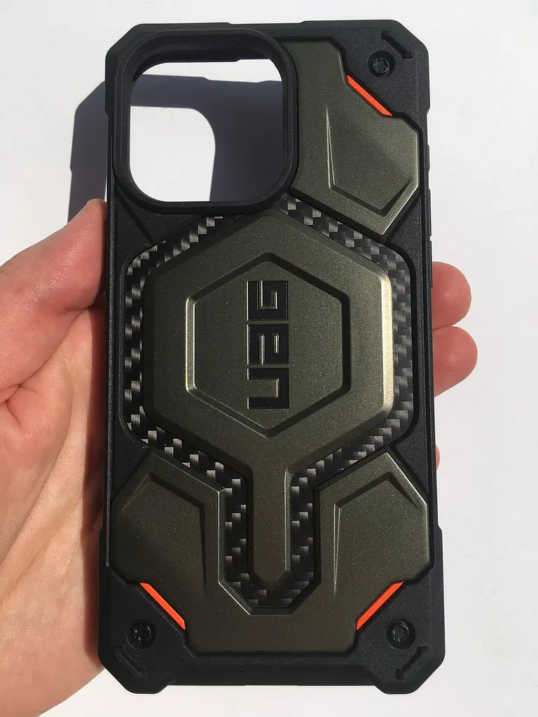 Протиударний чохол UAG Monarch Pro MagSafe для iPhone 15 Pro Max (6.7") Element Green 1143381F7B42 - фото 9