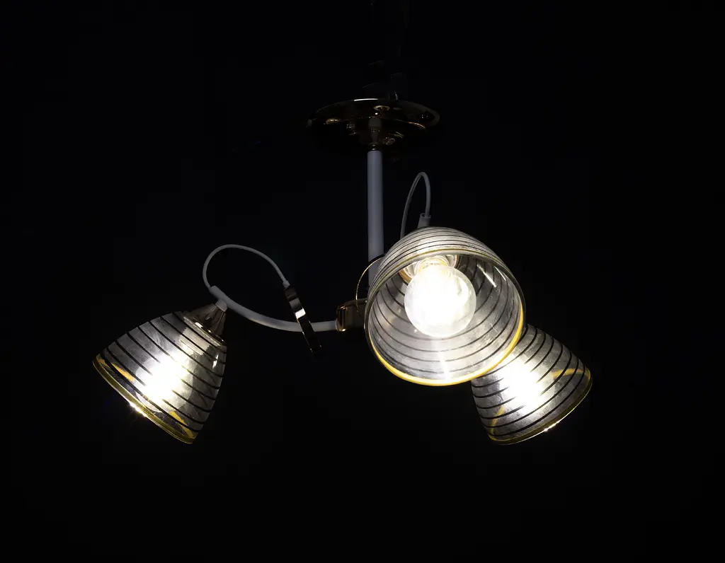 Люстра Brille стельова LK-728S/3 E27 WH+FG - фото 4