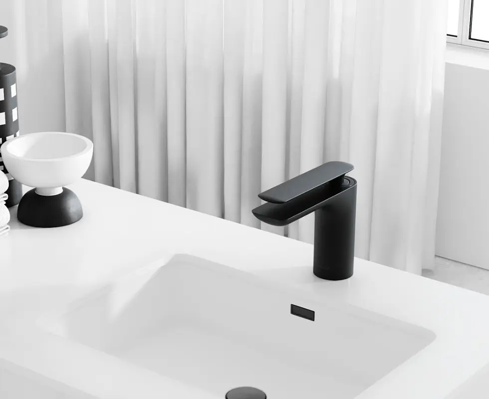 Змішувач для умивальника Kohlman Experience black matt низький QB100EB, Чорний матовий - фото 2