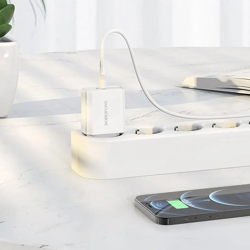 Блок питания адаптер Borofone Easy Speed ​​single port charger BA57A 20W белый - фото 2
