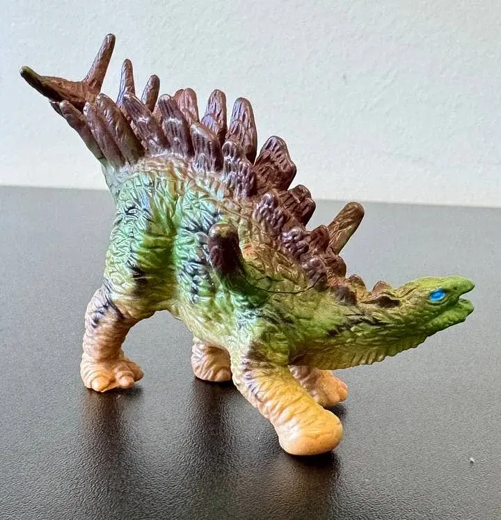 Фігурка Кентозавр з блакитними очима, Dino Toys, полімерна - фото 3