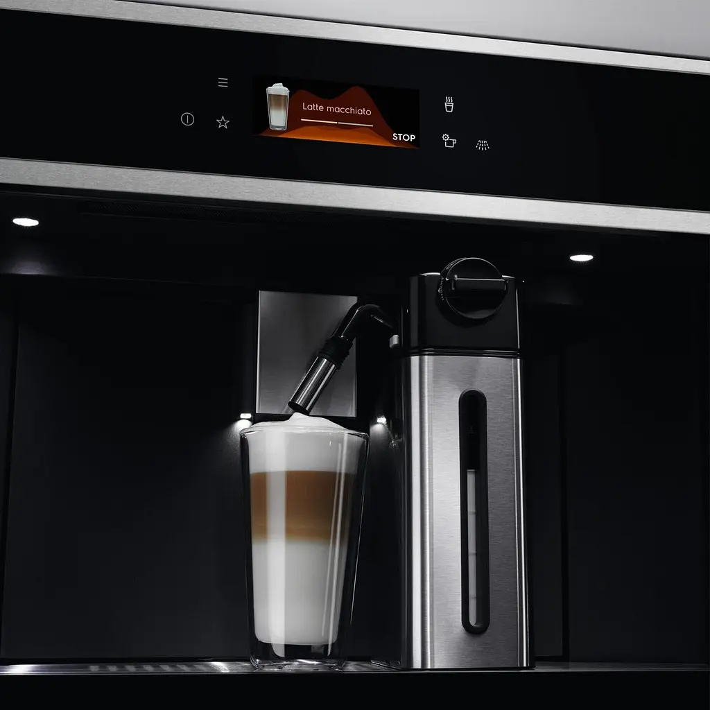 Автоматическая кофемашина Electrolux EBC85X - фото 5