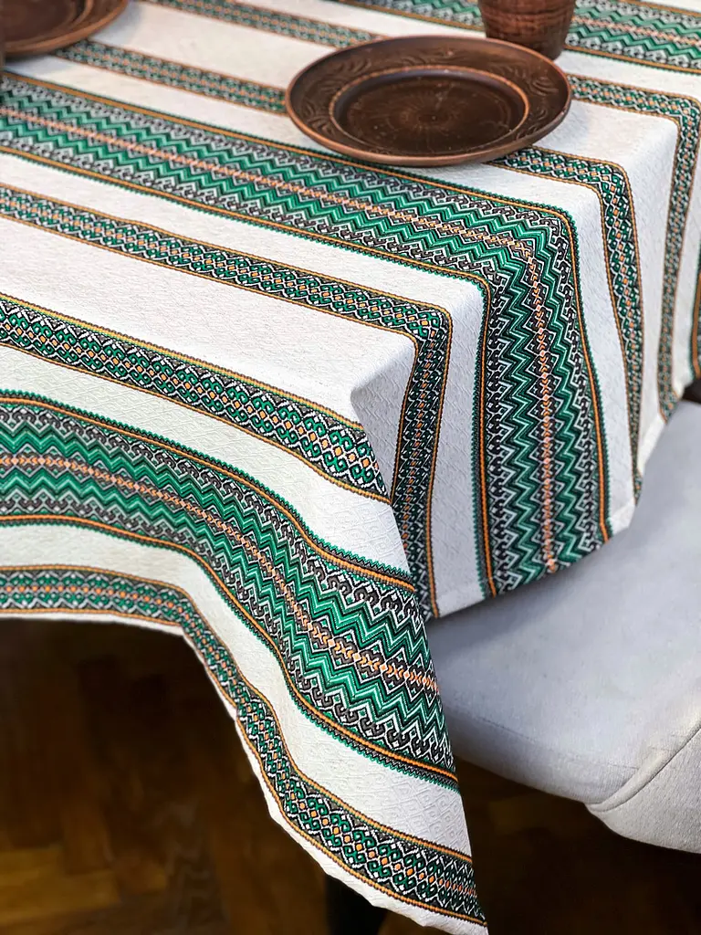Льняная скатерть рождественскя с украинским орнаментом "Рандеву зеленый" - 370х150 см - фото 10