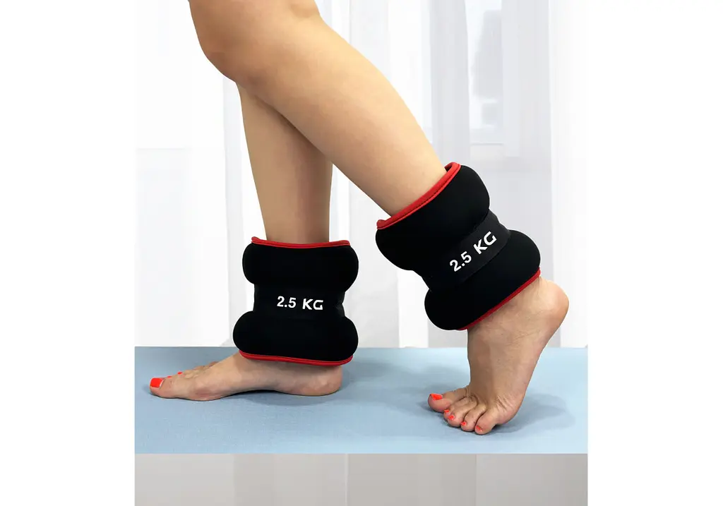 Обтяжувачі EasyFit 2 х 2.5 кг для ніг та рук Чорні з червоним (EF-1025-R) - фото 2
