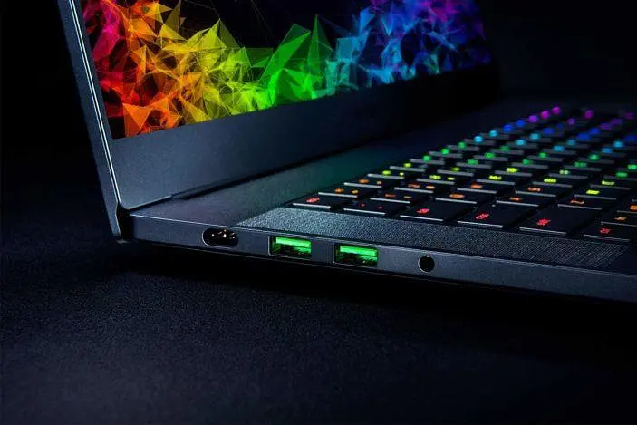 Ноутбук Razer Blade 15 | i7-9750H | RTX 2080 8GB | 16GB RAM | 512 ГБ SSD 240 Гц Refurbished - фото 2
