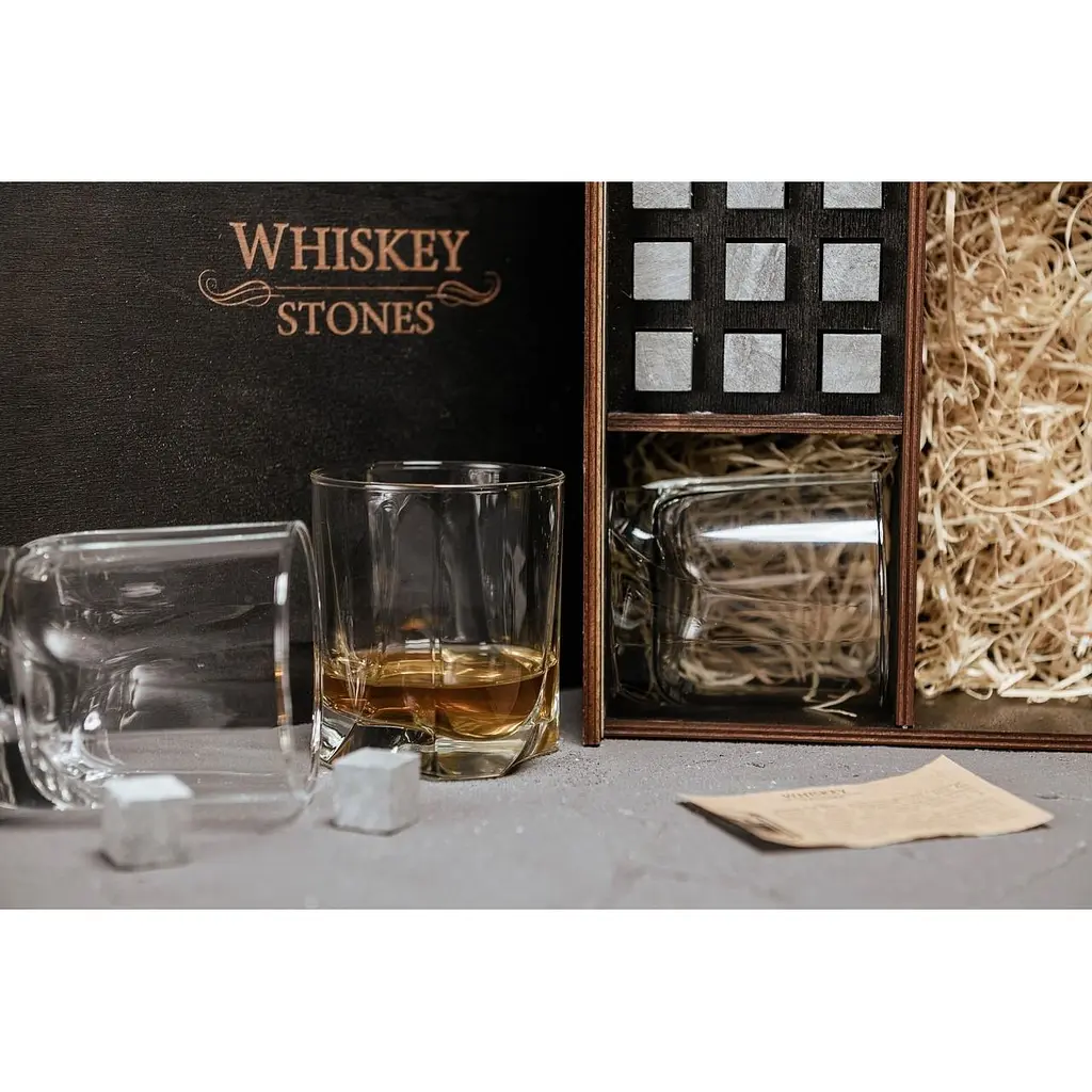 Подарунковий набір Whiskey Stones камені для віскі у дерев'яному пеналі №8 + 4 склянки Pasabahce Luna + щипці + мішечок - фото 5