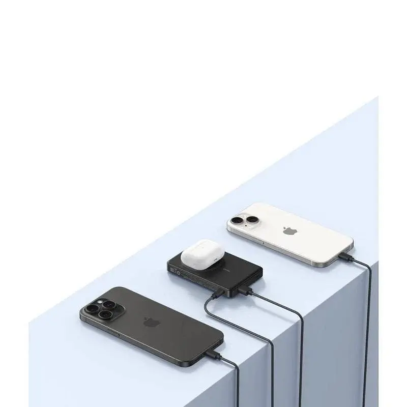 Магнитный Magsafe повербанк Anker A1652 Mag Go 10 000 mAh с беспроводной зарядкой и подставкой черный - фото 8