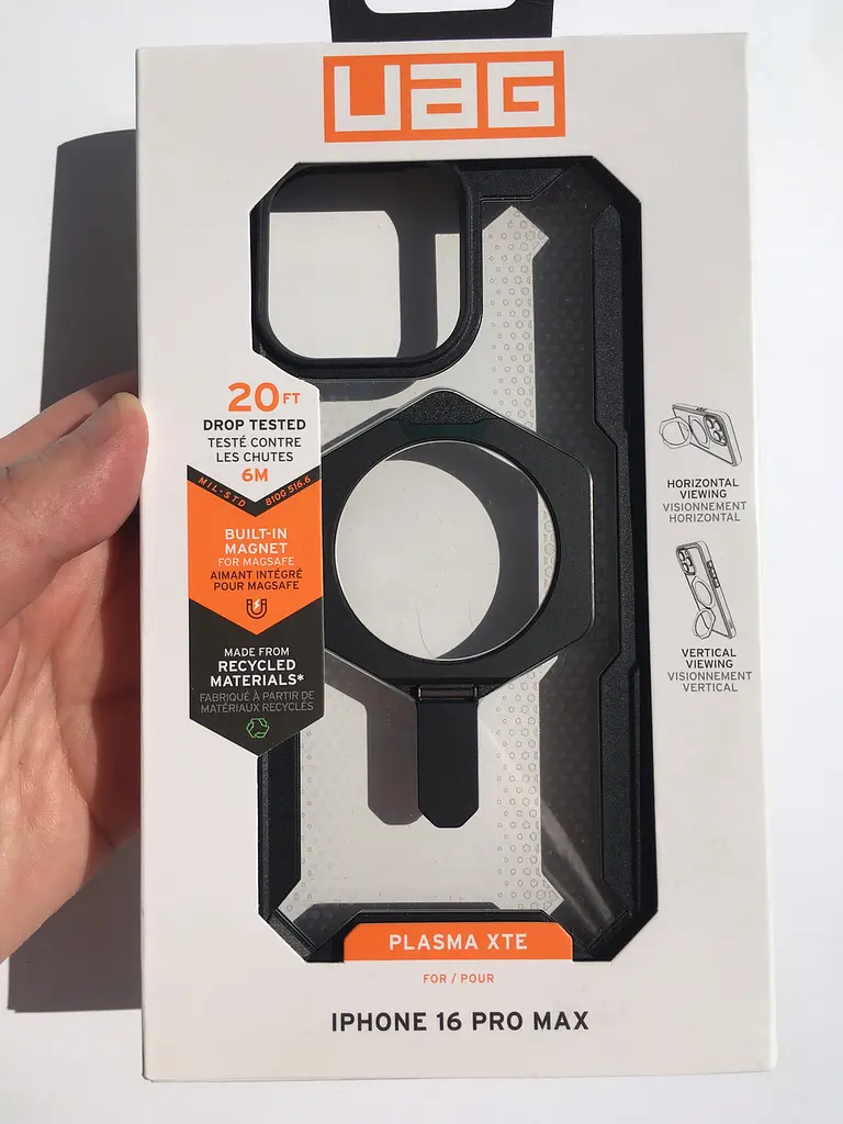 Оригінальний протиударний чохол для iPhone 16 Pro Max UAG Plasma XTE MagSafe Black 11447511404G з підставкою - фото 3