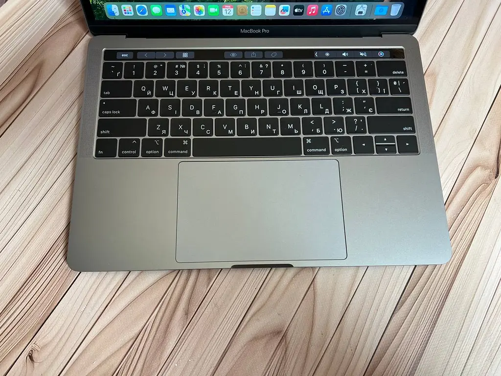 Б/в Ноутбук Apple MacBook Pro 13" 2019 i5-8279U/8/256 (C02Z7BB9LVDC) - фото 2
