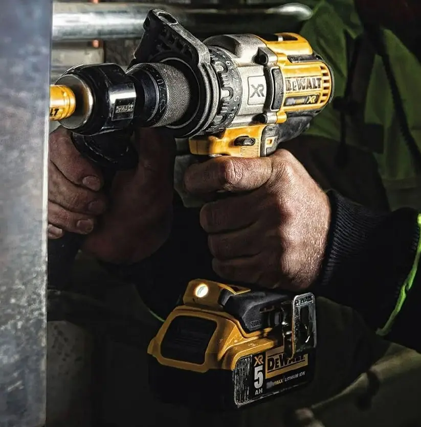 Дриль-шурупокрут акумуляторний DeWalt з АКБ та ЗП DCD996P3 - фото 6
