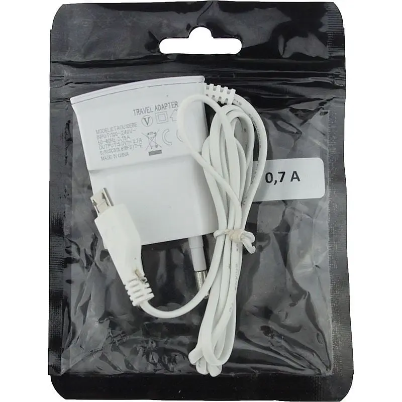 Зарядний пристрій TOTO TZY-64 Travel charger MicroUsb 700 mA 1m White - фото 2