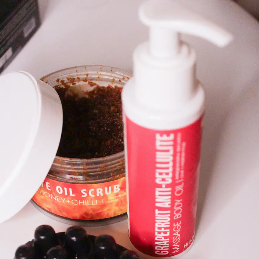 Антицеллюлитный массажный набор + Разогревающий скраб для тела Hillary - фото 3