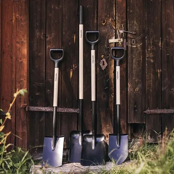Лопата совкова з дерев'яною ручкою Fiskars Solid™ (1066723) - фото 7