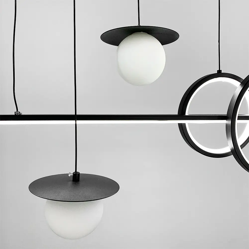 Удлиненная черная LED люстра с 2 светодиодными кругами и 2 плафона Line.F Длина 120 см - фото 2