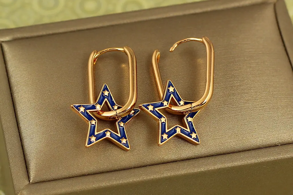 Сережки підвіски Xuping Jewelry Блакитні зірочки 2,7 см золотисті - фото 2