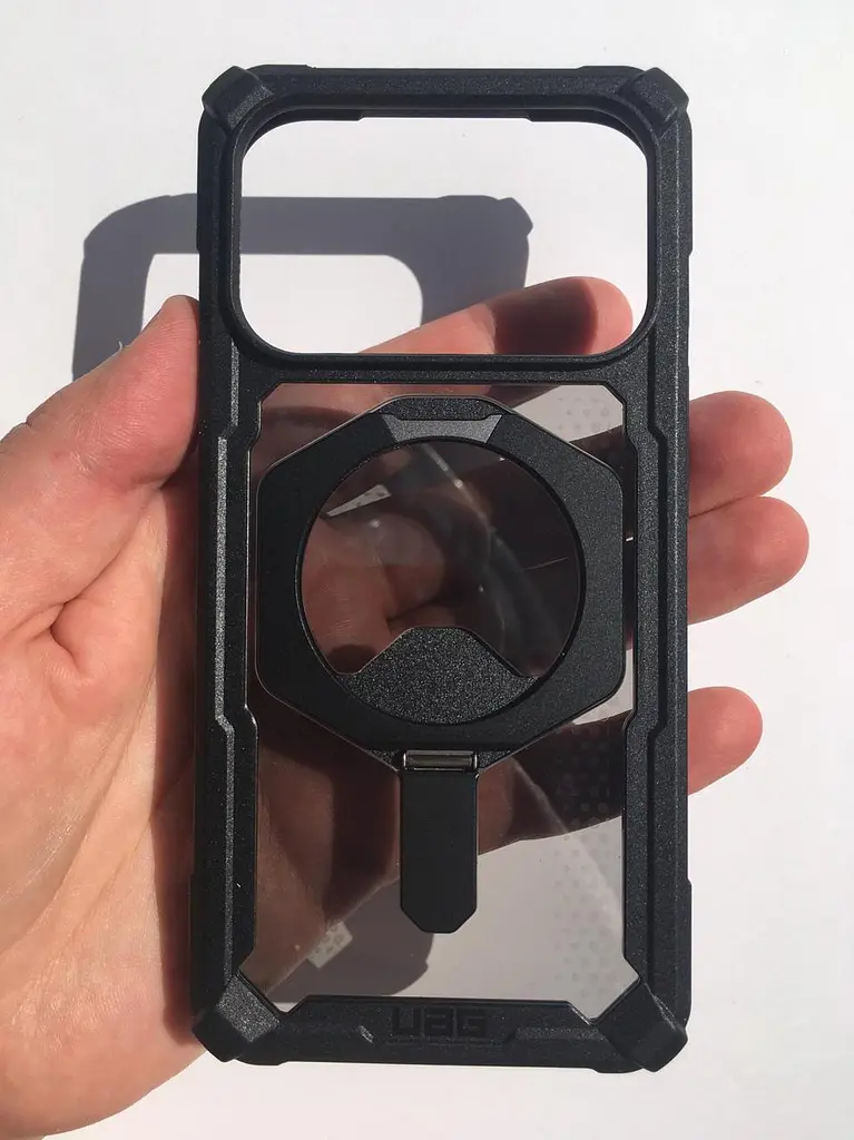Оригінальний протиударний чохол для iPhone 17 Pro UAG Plasma XTE MagSafe Black 114527114034 з підставкою - фото 5