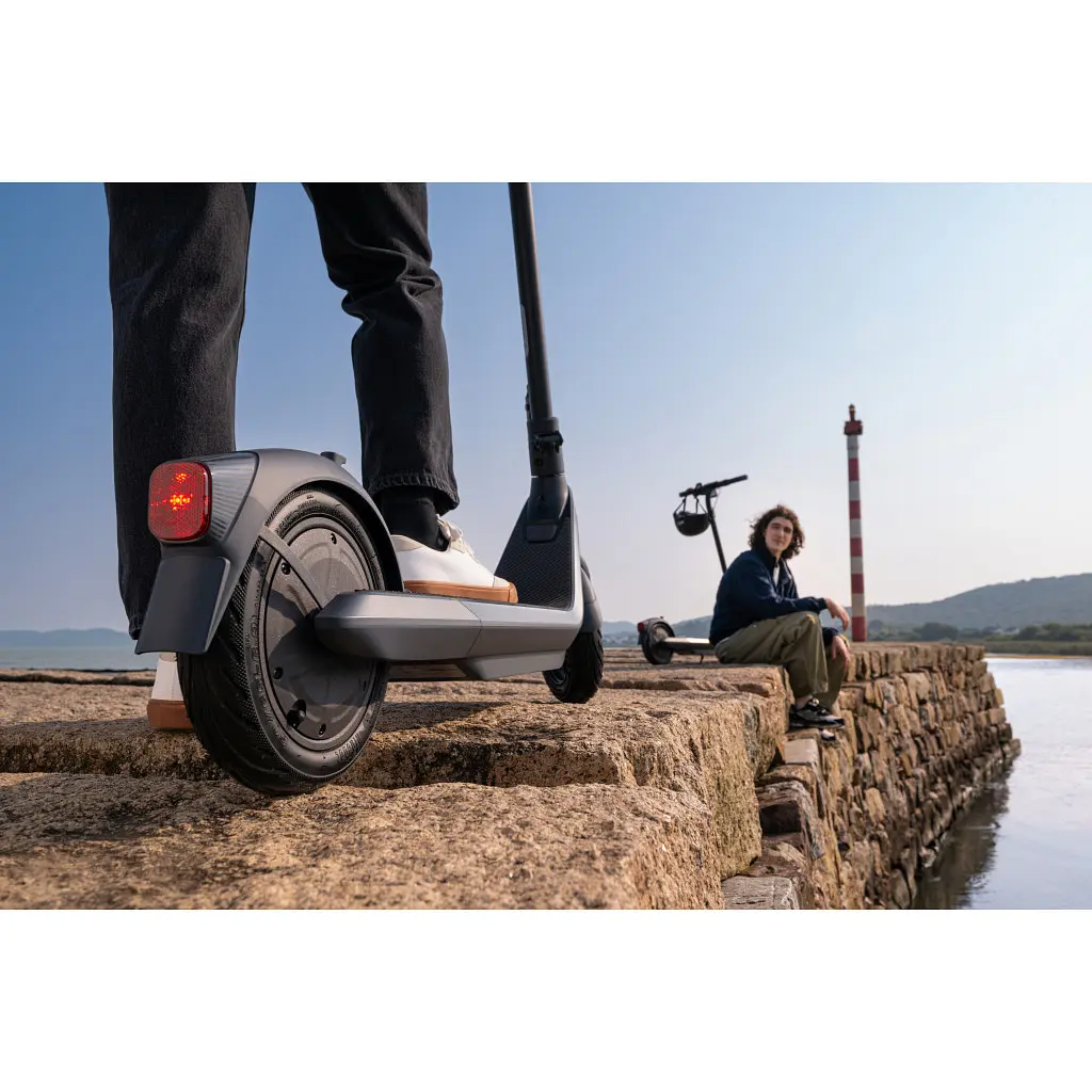 Електросамокат Segway Ninebot E2 PRO E (AA.05.14.05.0005) - фото 10