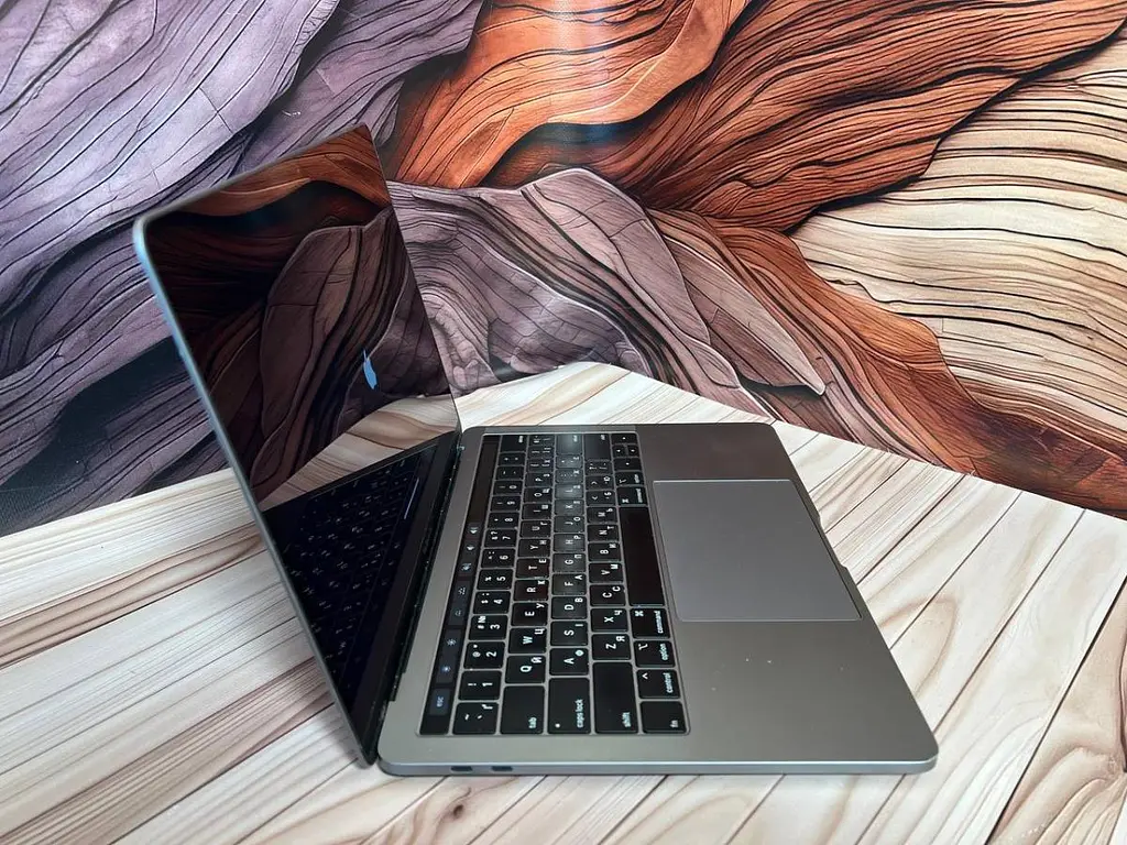 Ноутбук Apple MacBook Pro 13" A1989 i7-8559U/16/500 (C02XJ0REJHD2) Б/в - фото 4