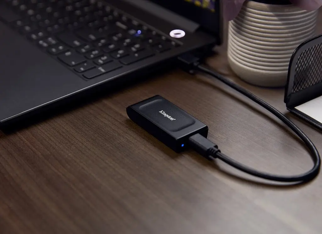 Накопитель внешний SSD Portable USB-С Kingston XS-1000, 2TB Black - фото 3
