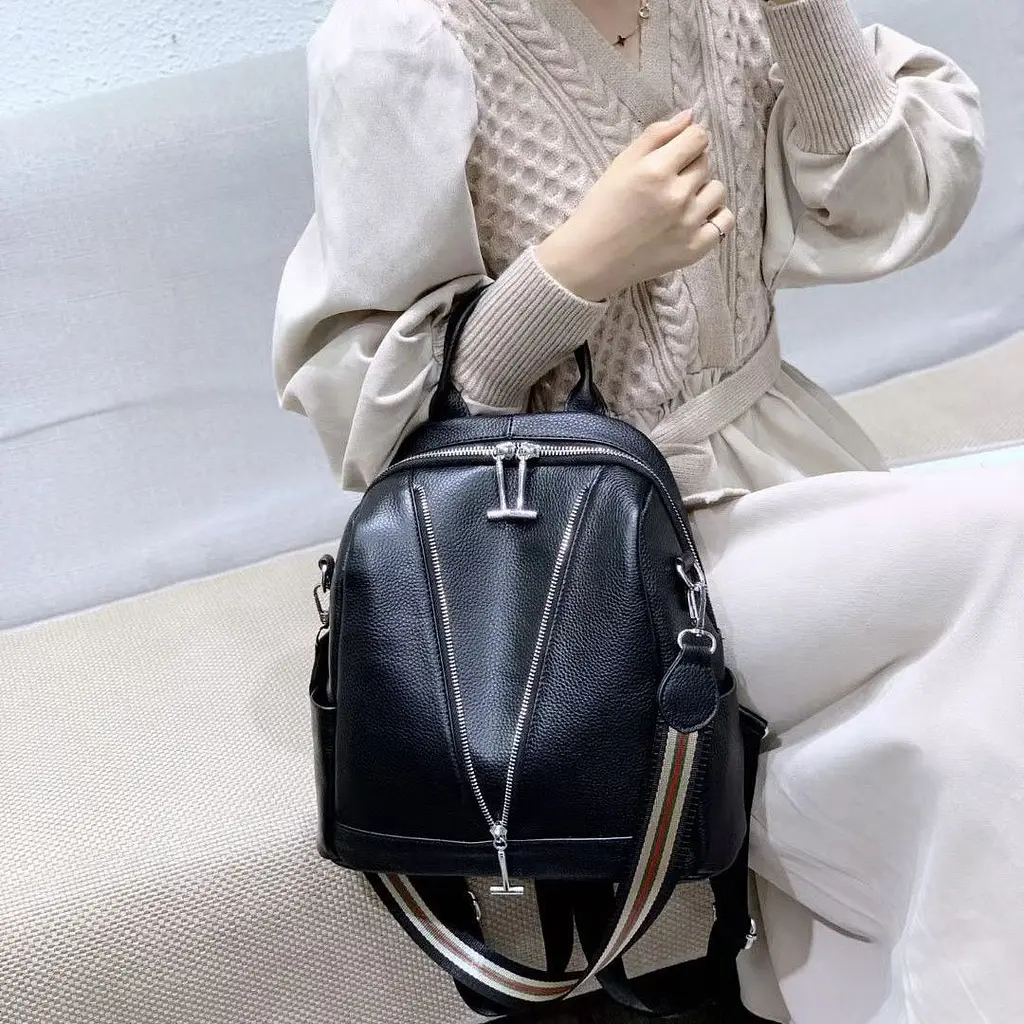 Рюкзак жіночий чорний шкіряний з ременем 35538 Tiding Bag - фото 4