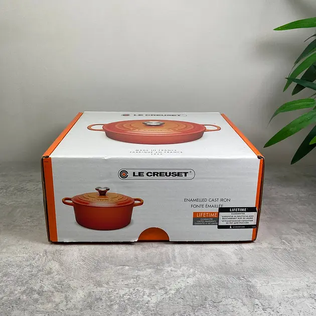 Каструля з кришкою Le Creuset Signature Cast Iron Round Casserole 21177207164430 20 см 2.4 л безе - фото 6
